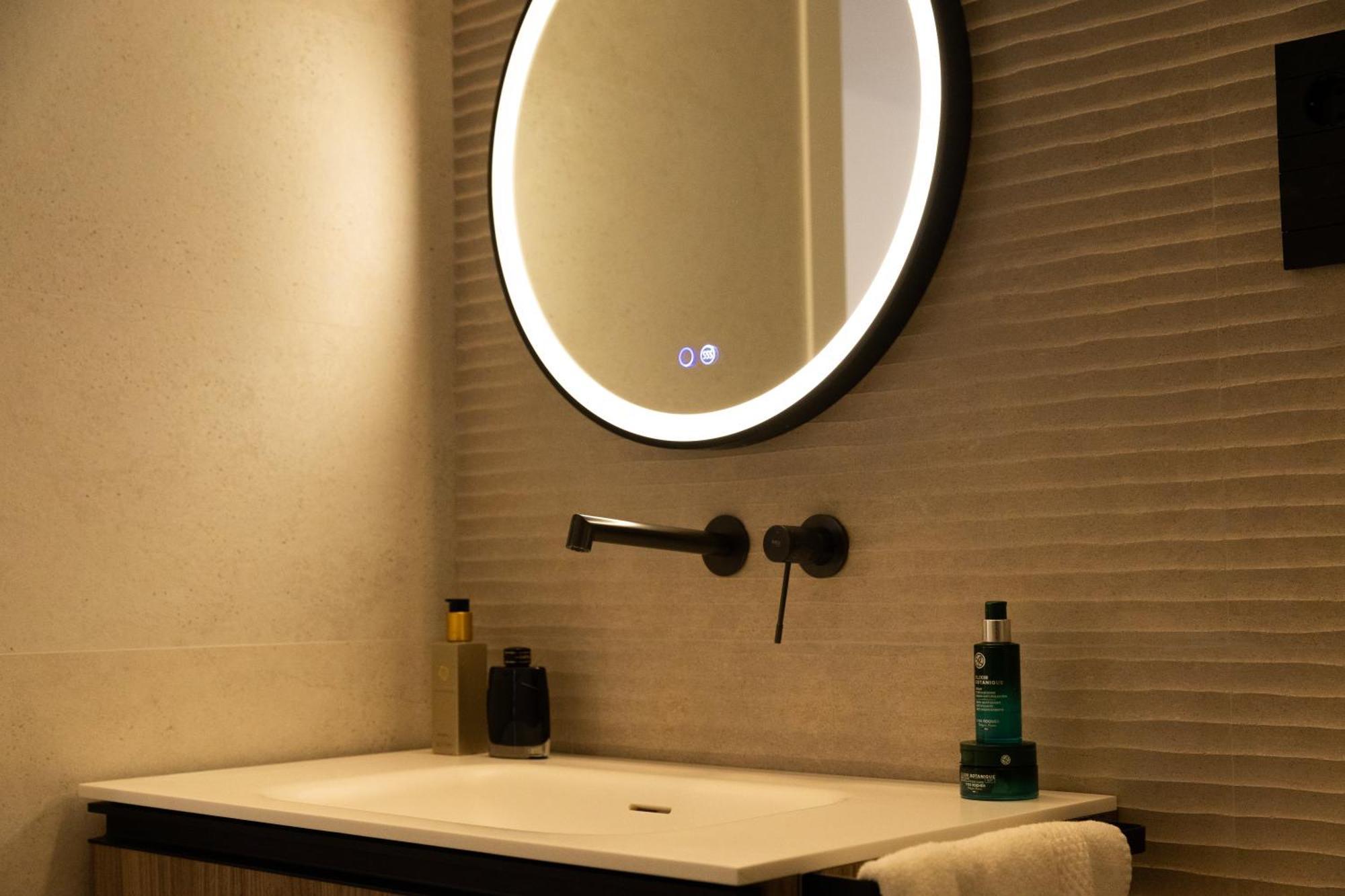 Demetrio By Alma Suites Valence Extérieur photo
